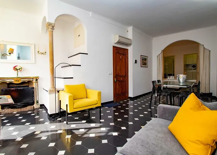 Royal By Portofinohomes Lejlighed